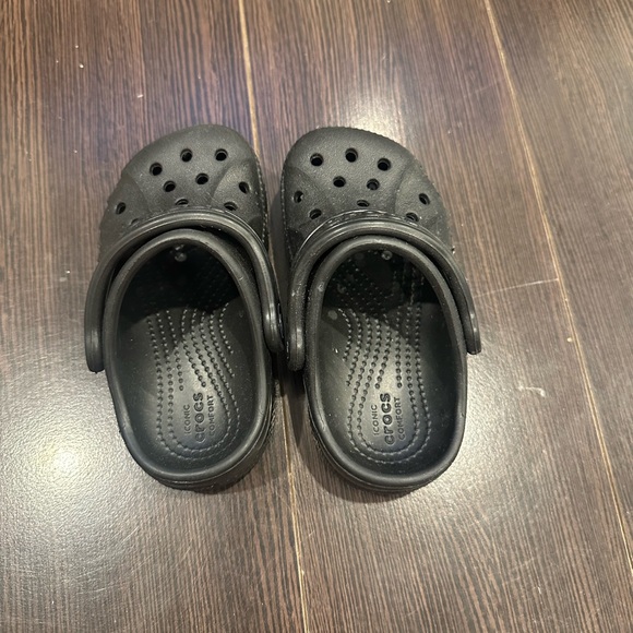 brand new toddler crocs 6T - Picture 2 of 2